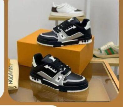 LOUIS VUITTON - LV TRAINER + Free Gift