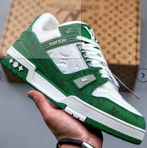 LOUIS VUITTON - LV TRAINER + Free Gift