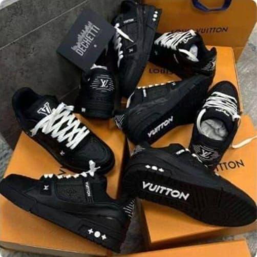 LOUIS VUITTON - LV TRAINER + Free Gift