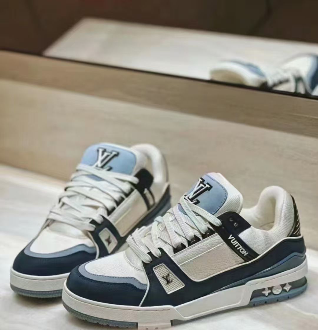 LOUIS VUITTON - LV TRAINER + Free Gift